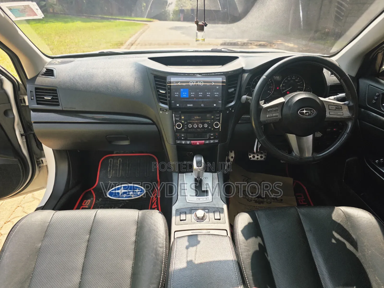 Subaru Legacy 2011 White