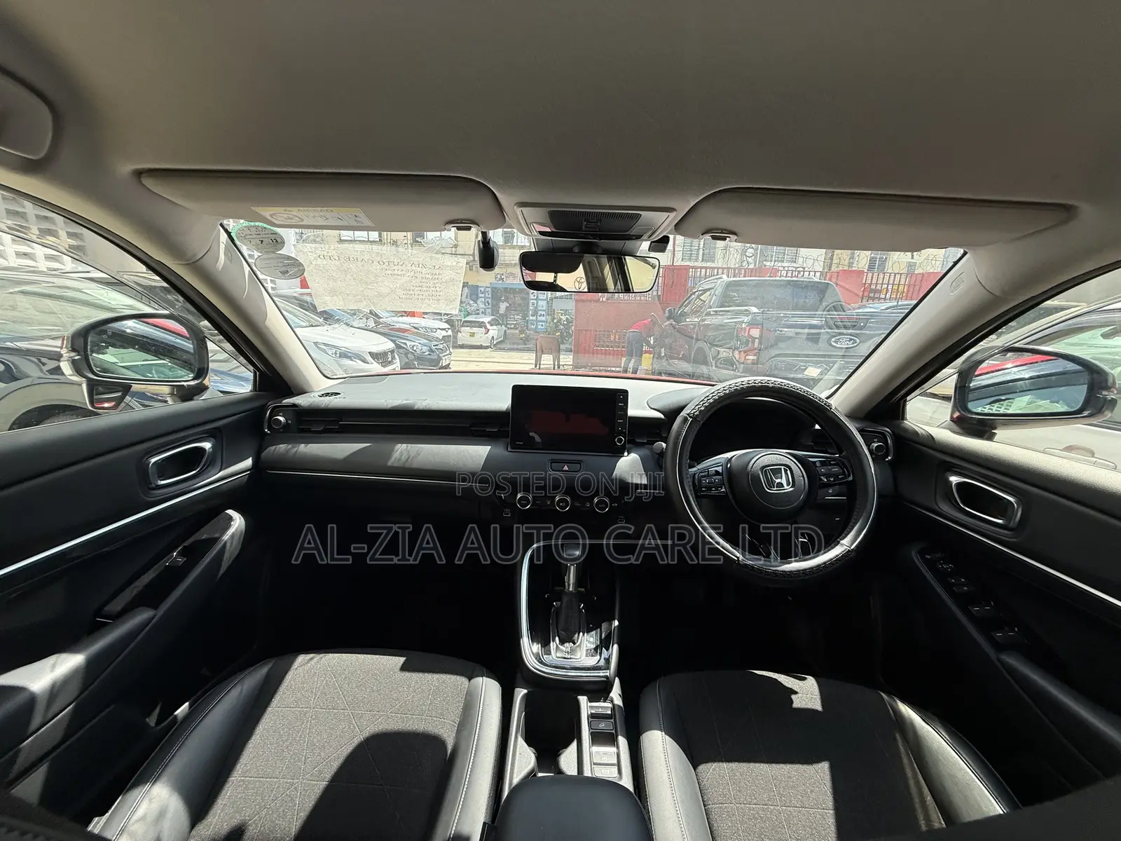 Honda Vezel 2021 Red