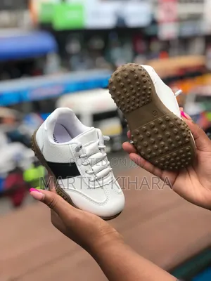 Kids JY135A
Sneakers (Sizes 20-25
)
