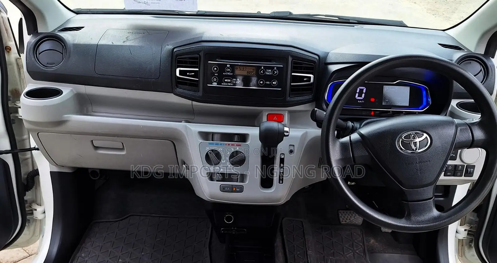 Toyota Pixis Epoch 2019 White