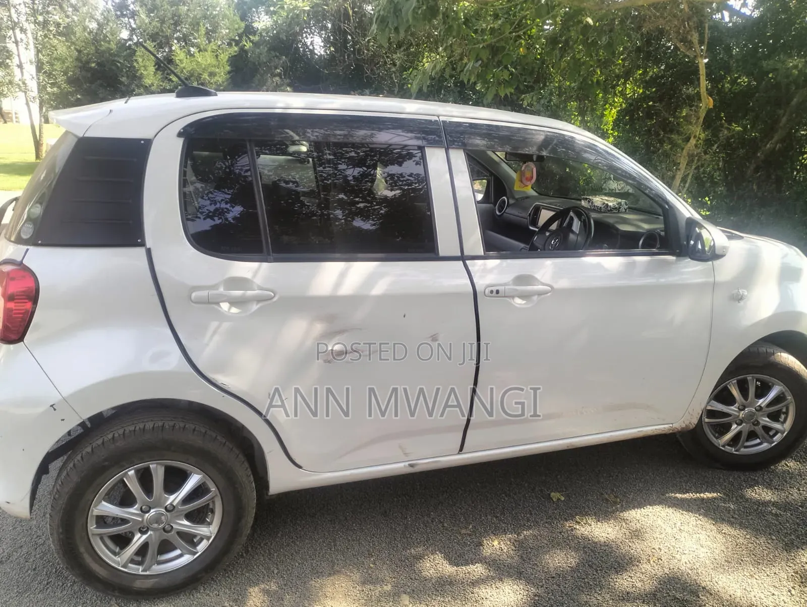 Toyota Fun Cargo 2007 White