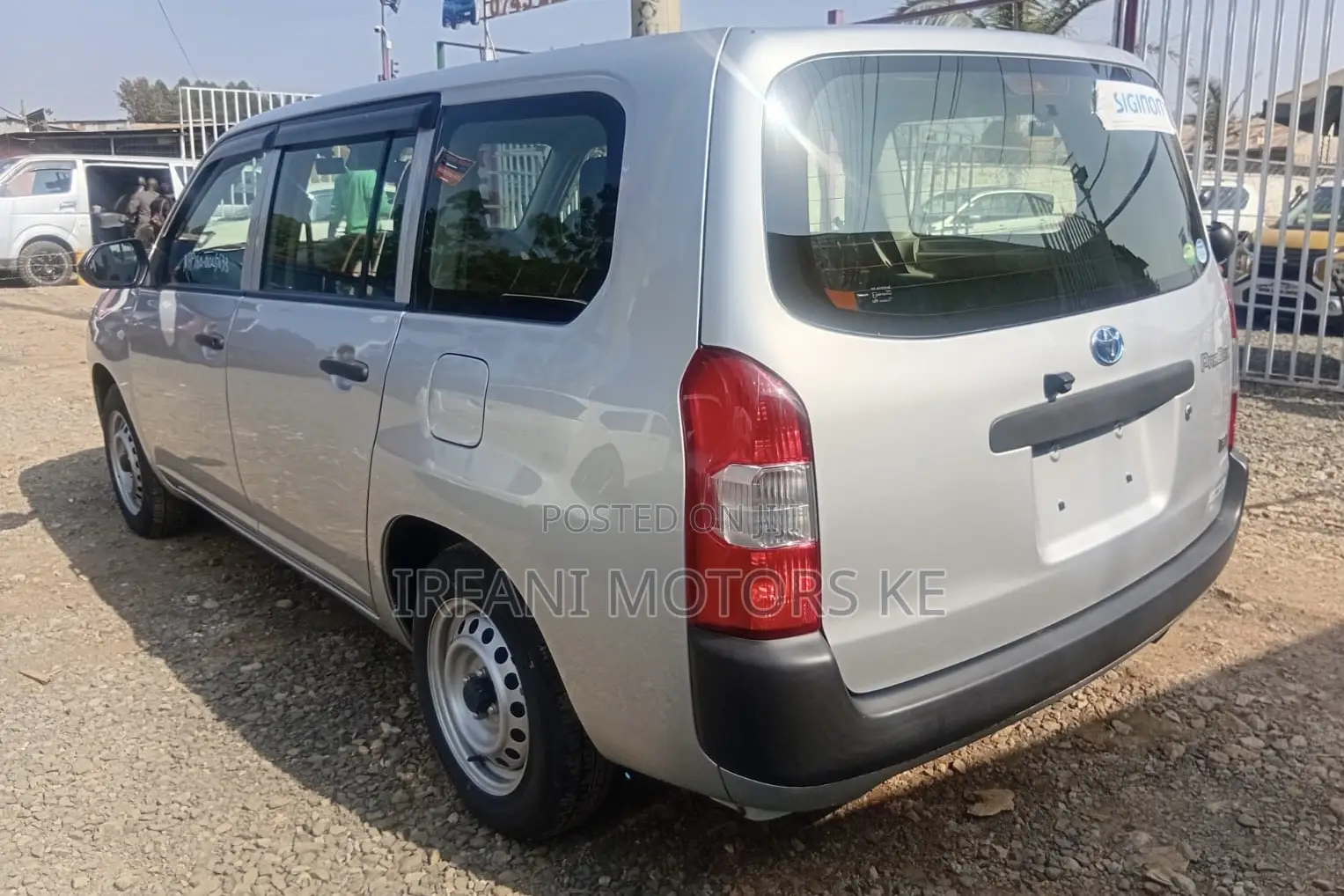 Toyota Probox 1.5 Hybrid DX Comfort 2020 Silver