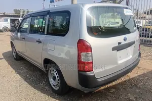 Toyota Probox 1.5 Hybrid DX Comfort 2020 Silver