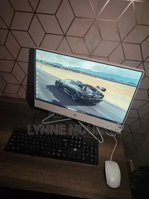 Desktop Computer HP 200 G4 22 All-in-One 8GB Intel Core i5 HDD 1T