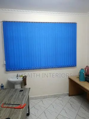 Fully Covering Window Office Blinders
