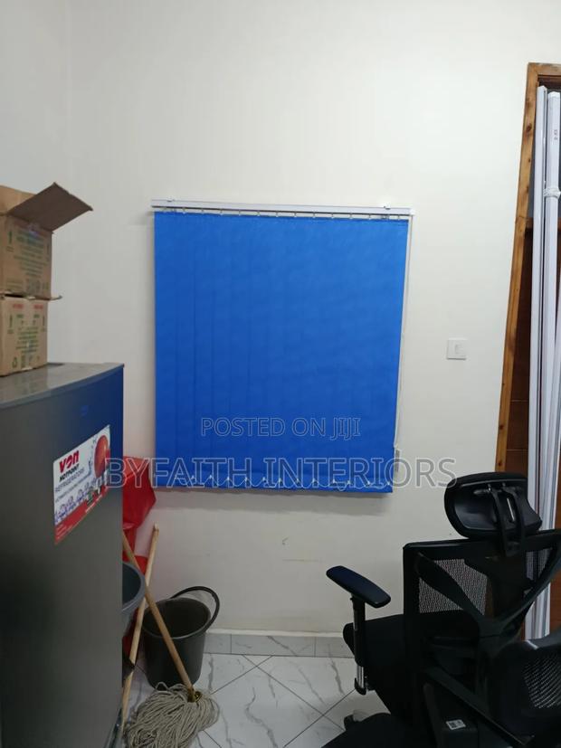 Fully Covering Window Office Blinders - thumbnail 3