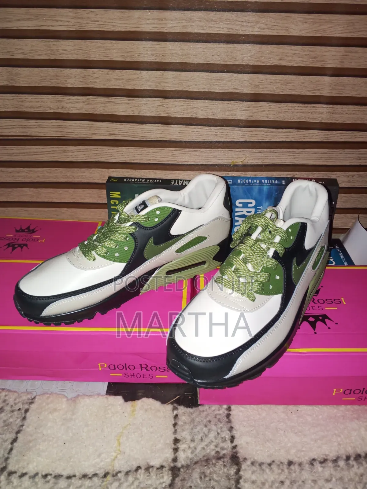 Air 90 Authentic Sneaker