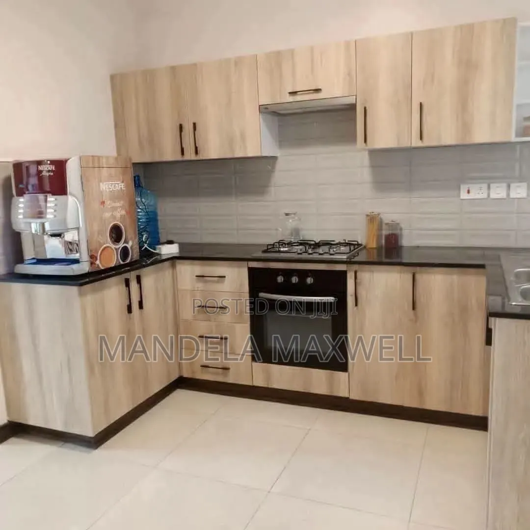 3bdrm Apartment in Gateway Mall Area for rent