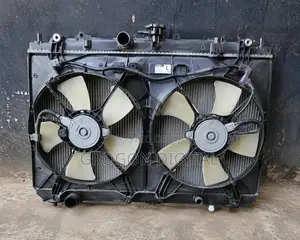 Toyota Noah 2014–2017 Radiator With Dual Cooling Fans Genuine Ex-Japan