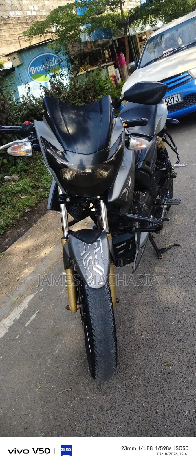 TVS Apache 180 RTR 2022 Blue