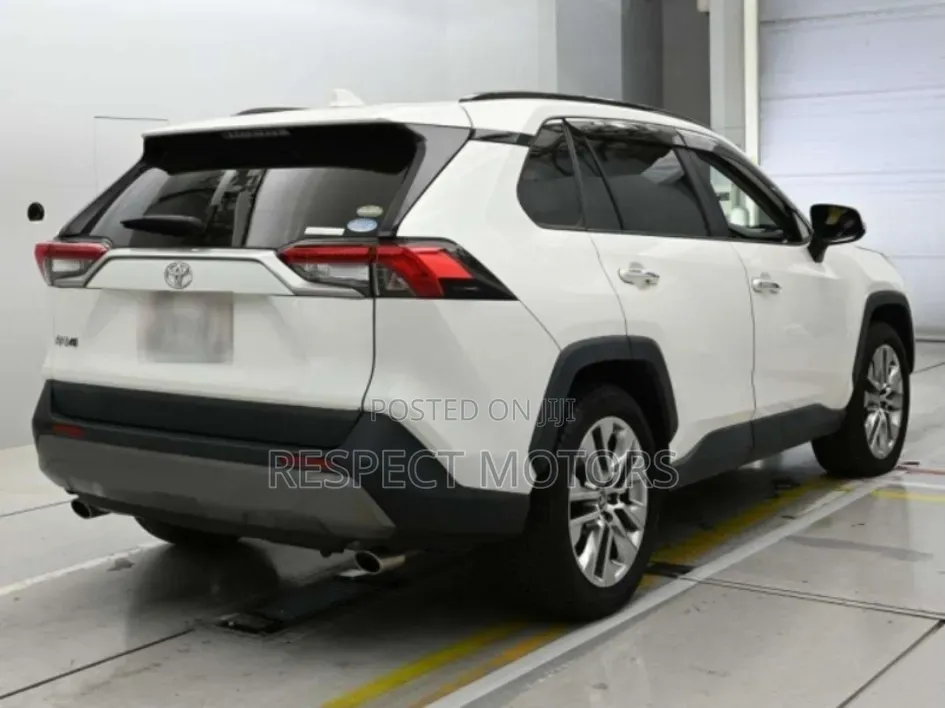 Toyota RAV4 2020 White