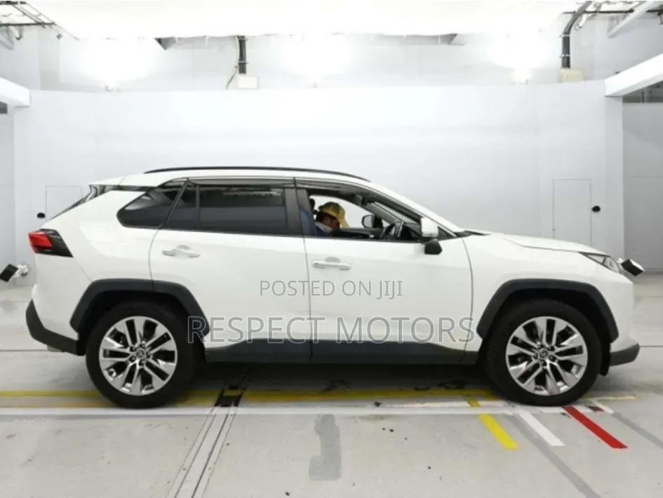 Toyota RAV4 2020 White