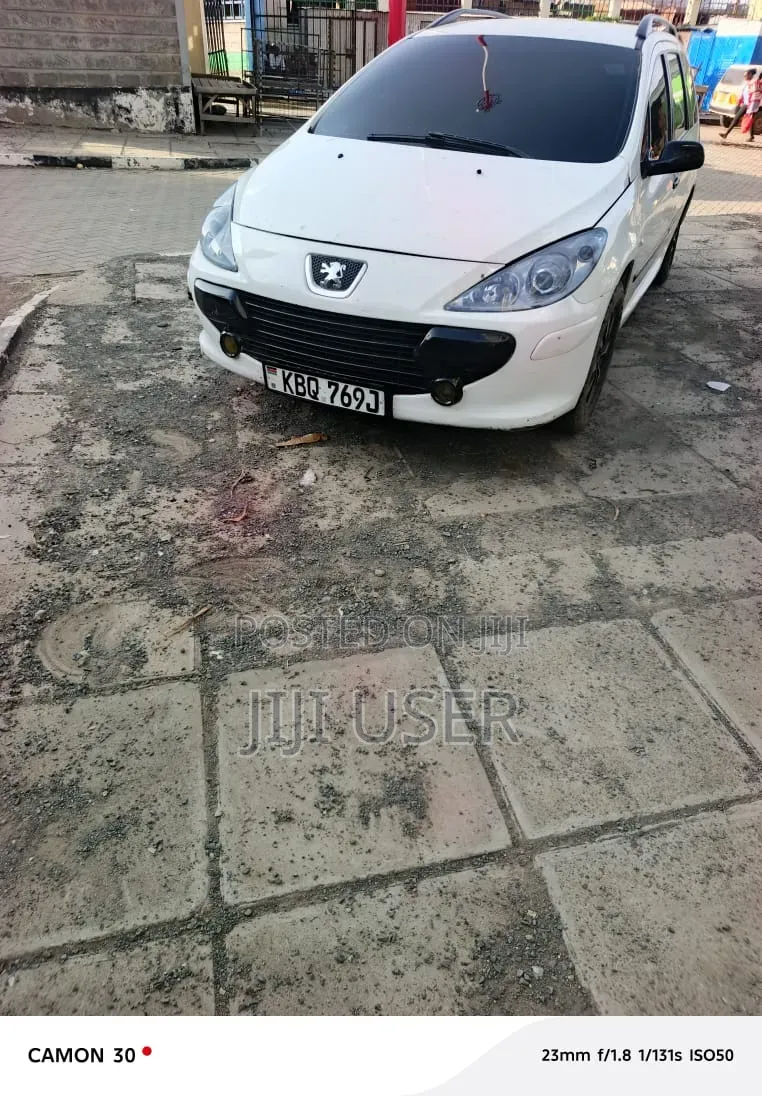 Peugeot 307 2019 White