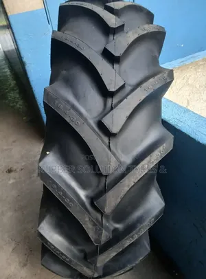 18.4-30 BKT TYRES TRACTOR 16PlY TR 135 TT LUG Made in India