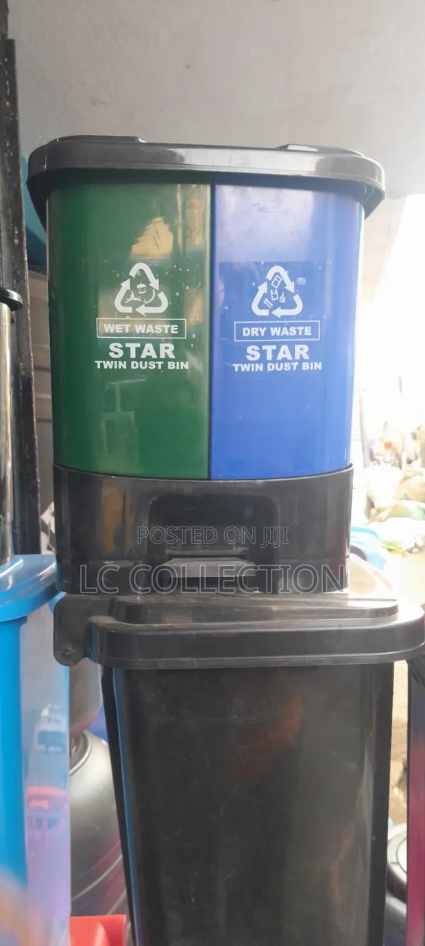 Twin Dust Bin - main view