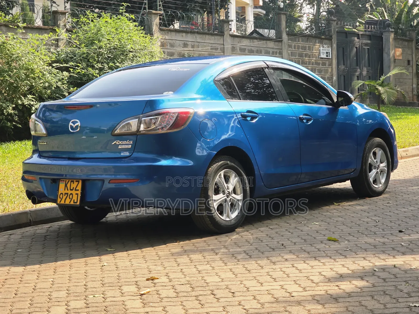 Mazda Axela 2013