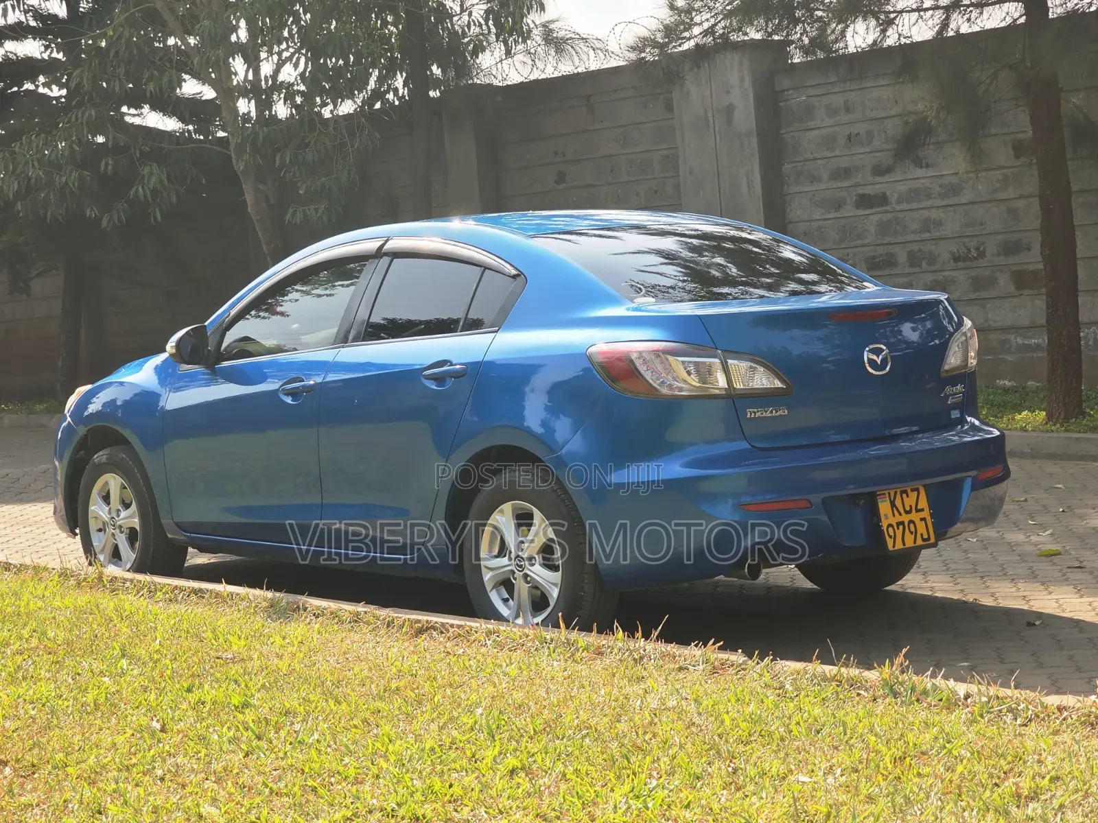 Mazda Axela 2013