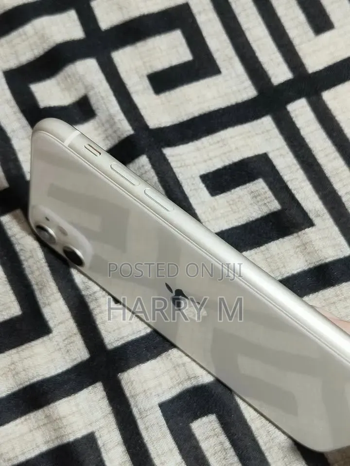 Apple iPhone 11 256 GB White