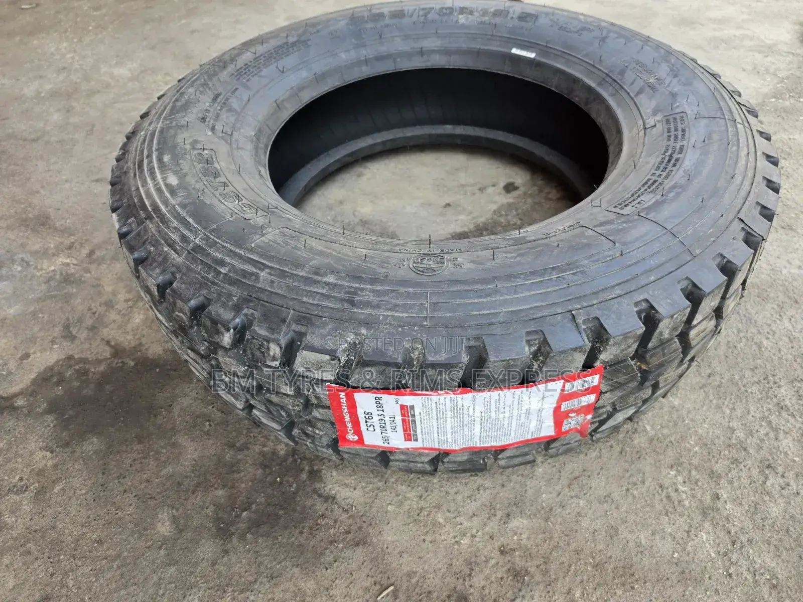 265 /70 R19. 5 CHENGSHAN TIRES (Diff)