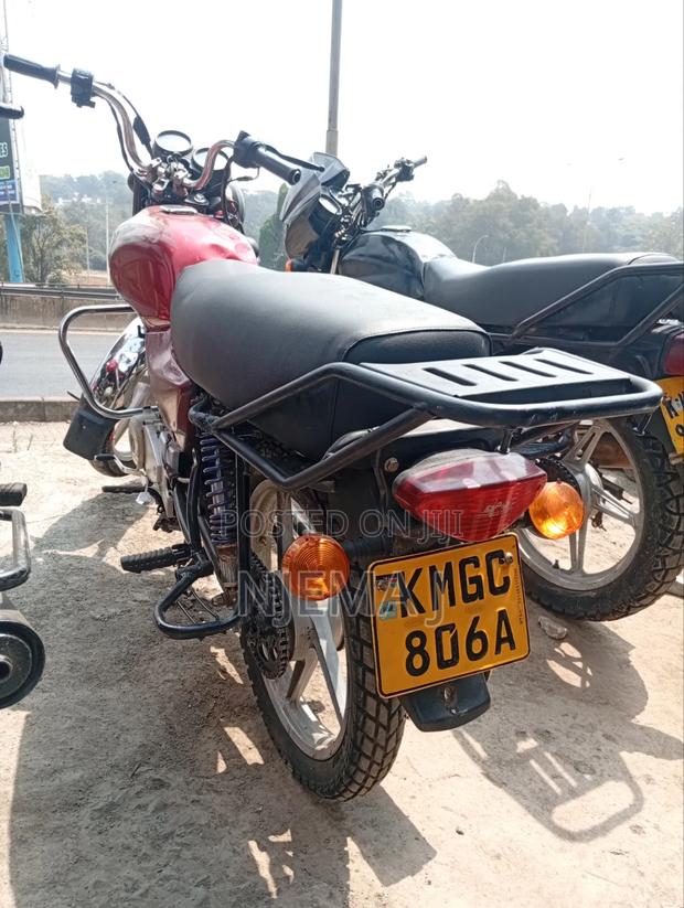 Bajaj Boxer 100 2023 Red