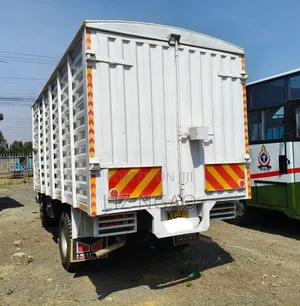 Clean Isuzu NKR Truck 2016