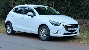 Mazda Demio 2016 Pearl