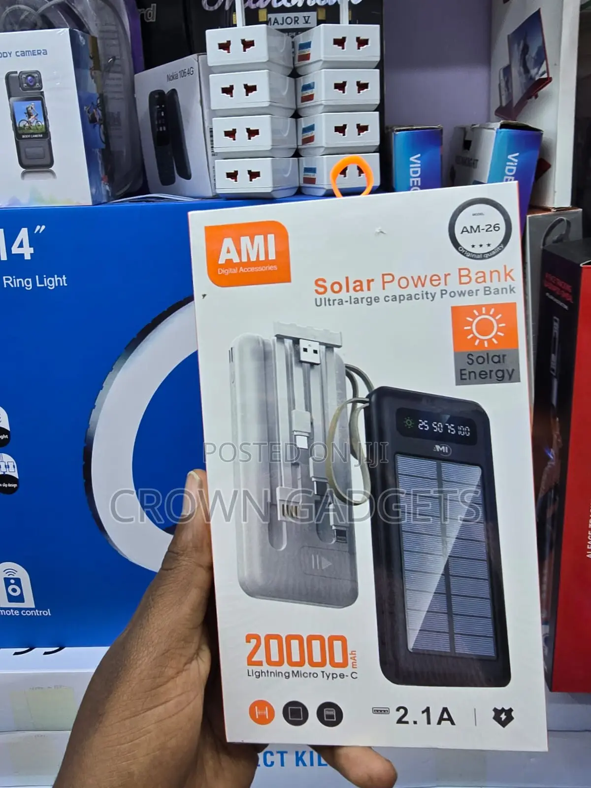 AMI AM-26 Fast Charge Power Bank With Built-in Cables