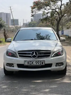 Mercedes-Benz C200 2010 White