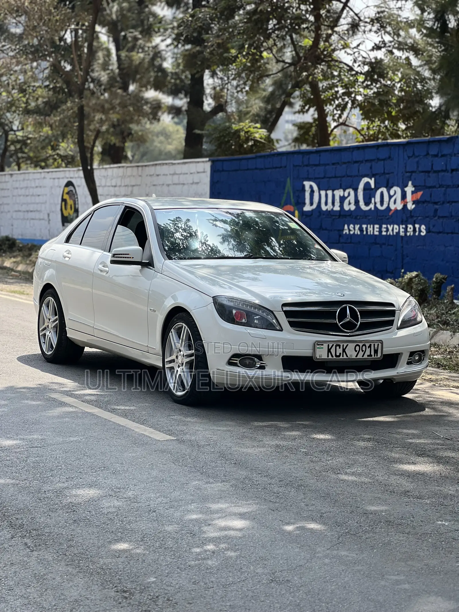 Mercedes-Benz C200 2010 White