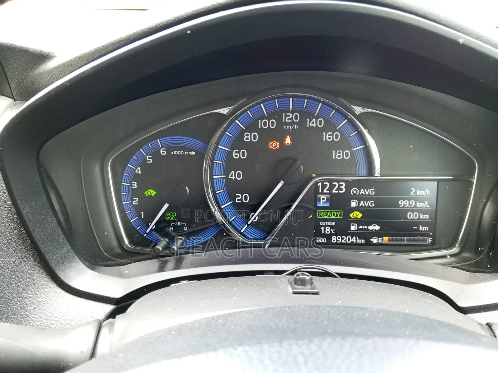 Toyota Corolla Fielder 1.5 Hybrid FWD 2019 White