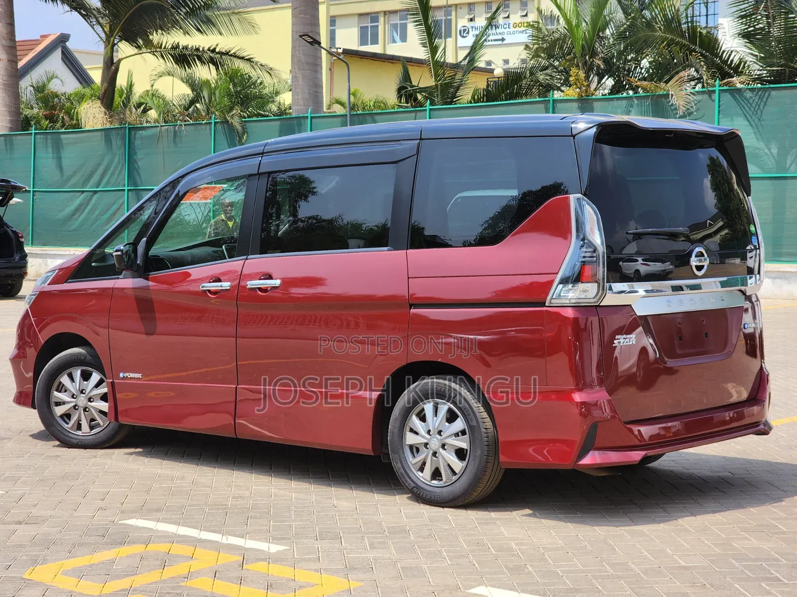 Nissan Serena 2019 Maroon