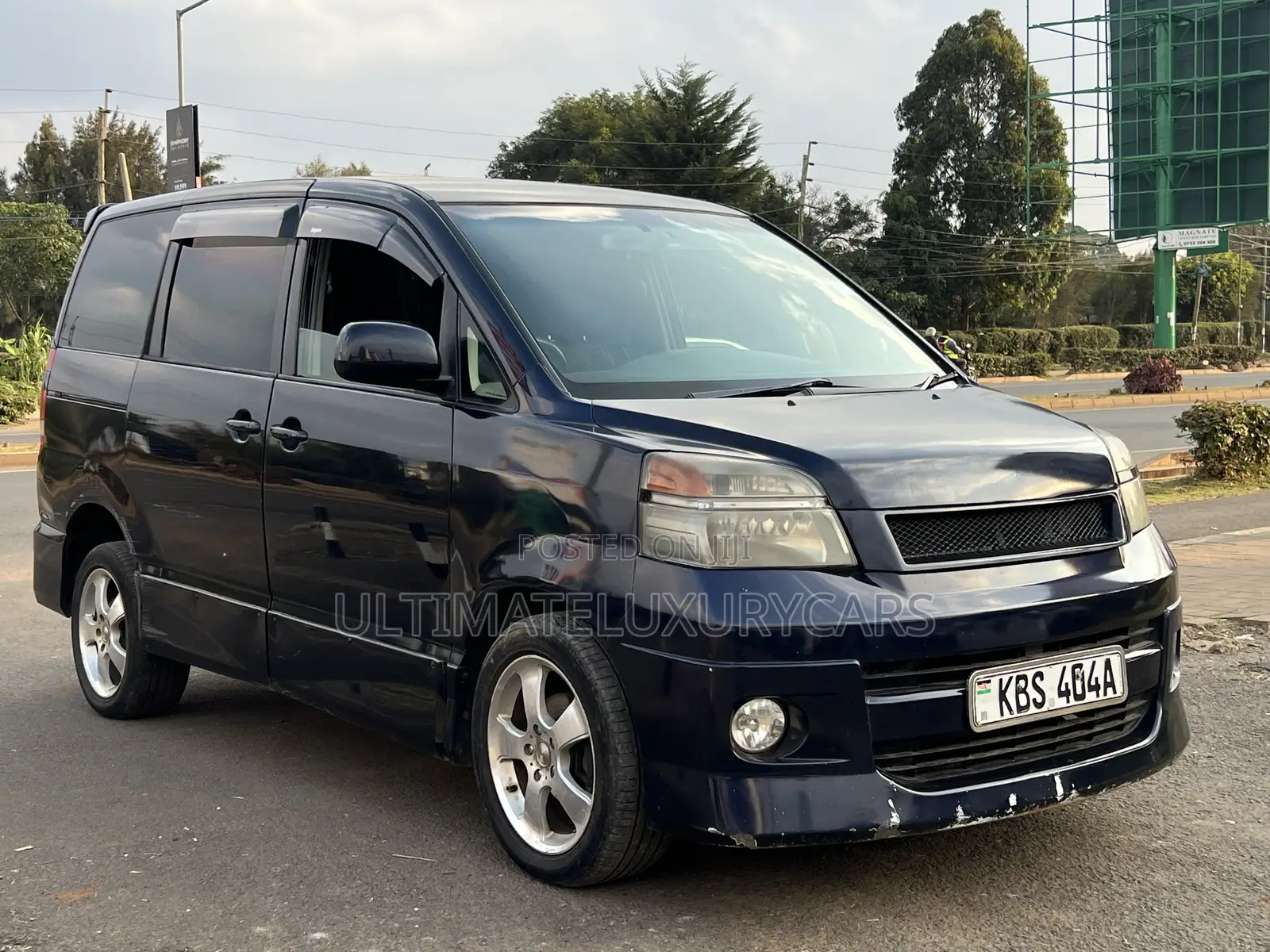 Toyota Voxy X E Edition 2WD 8-Seater 2006 Blue