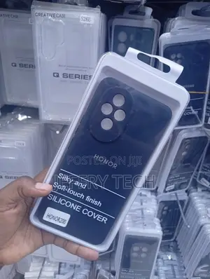 Honor 200 Unique Dual-Oval Honor Camera Module Layout Casing