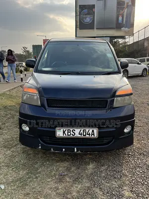 Toyota Voxy X E Edition 2WD 8-Seater 2006 Blue