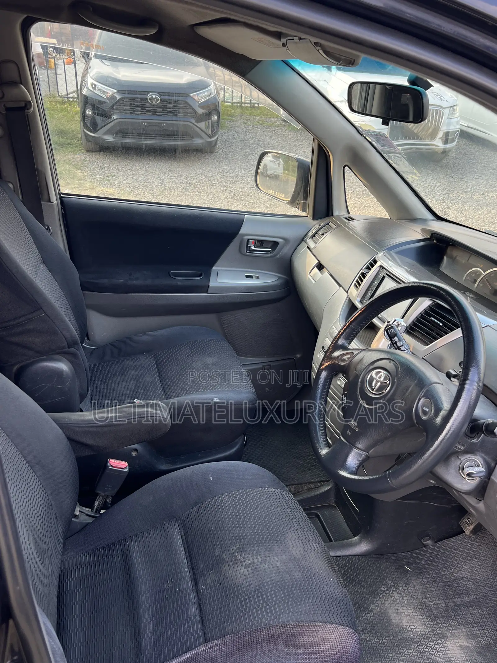 Toyota Voxy X E Edition 2WD 8-Seater 2006 Blue
