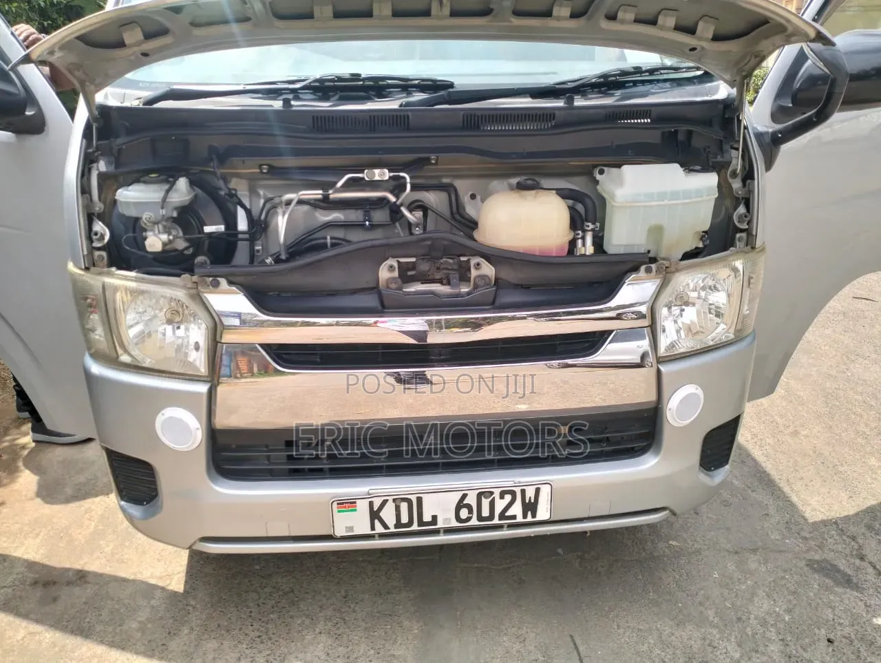 Toyota HiAce 2016 Grey