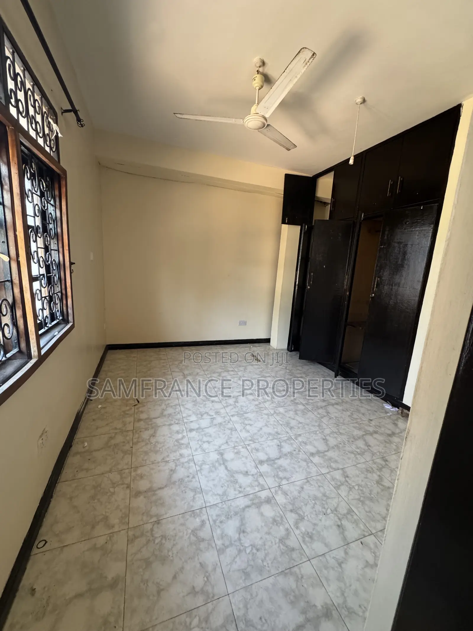 4bdrm Maisonette in Customs, Nyali for rent
