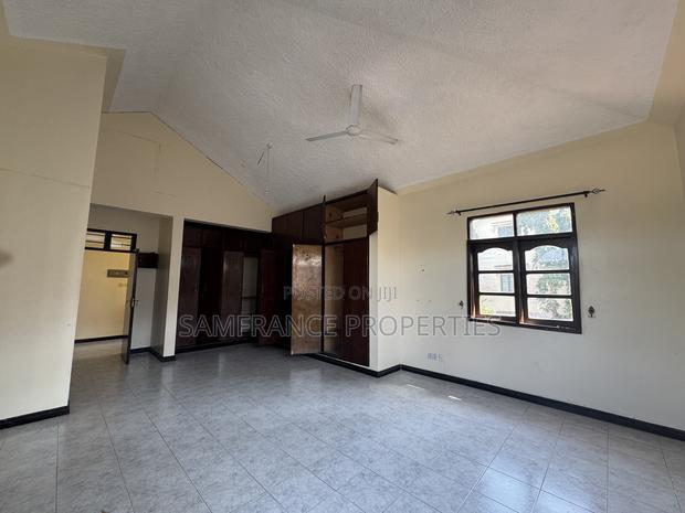 4bdrm Maisonette in Customs, Nyali for rent - thumbnail 12
