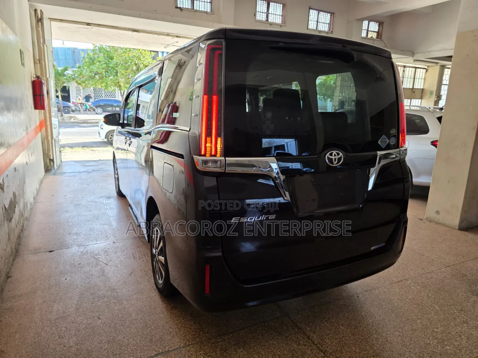 Toyota Esquire 2018 Black
