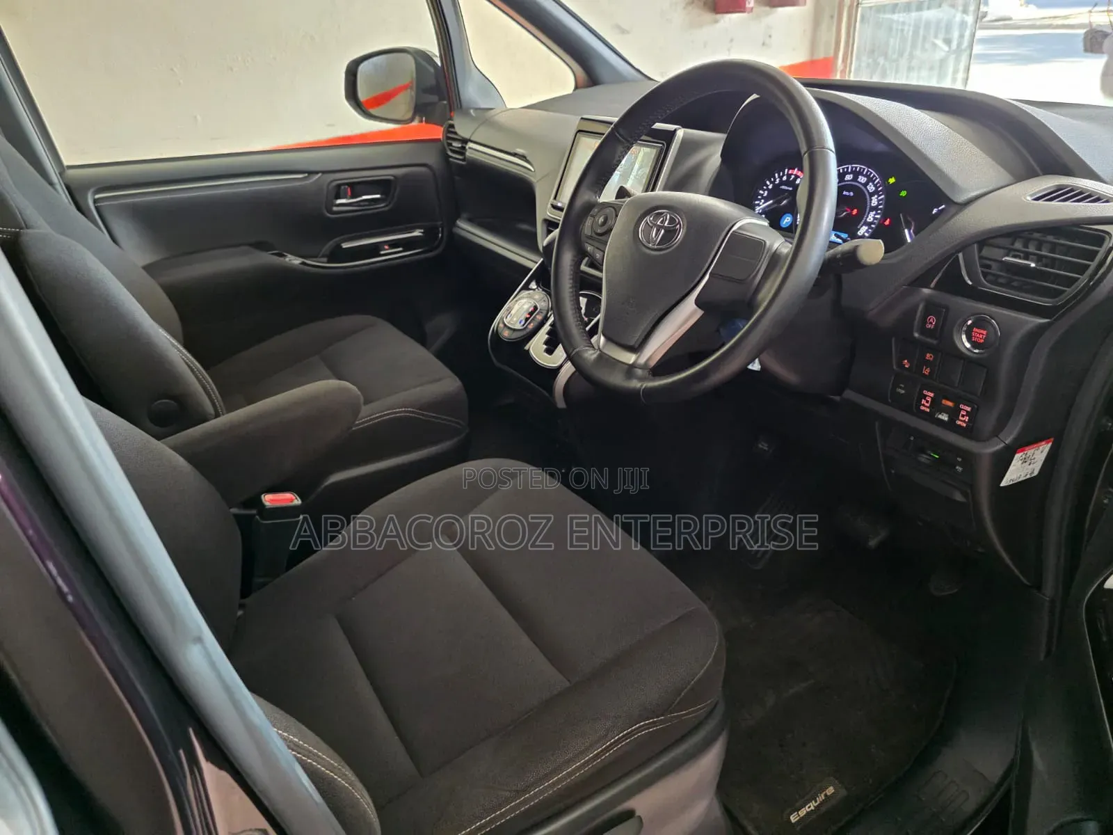 Toyota Esquire 2018 Black