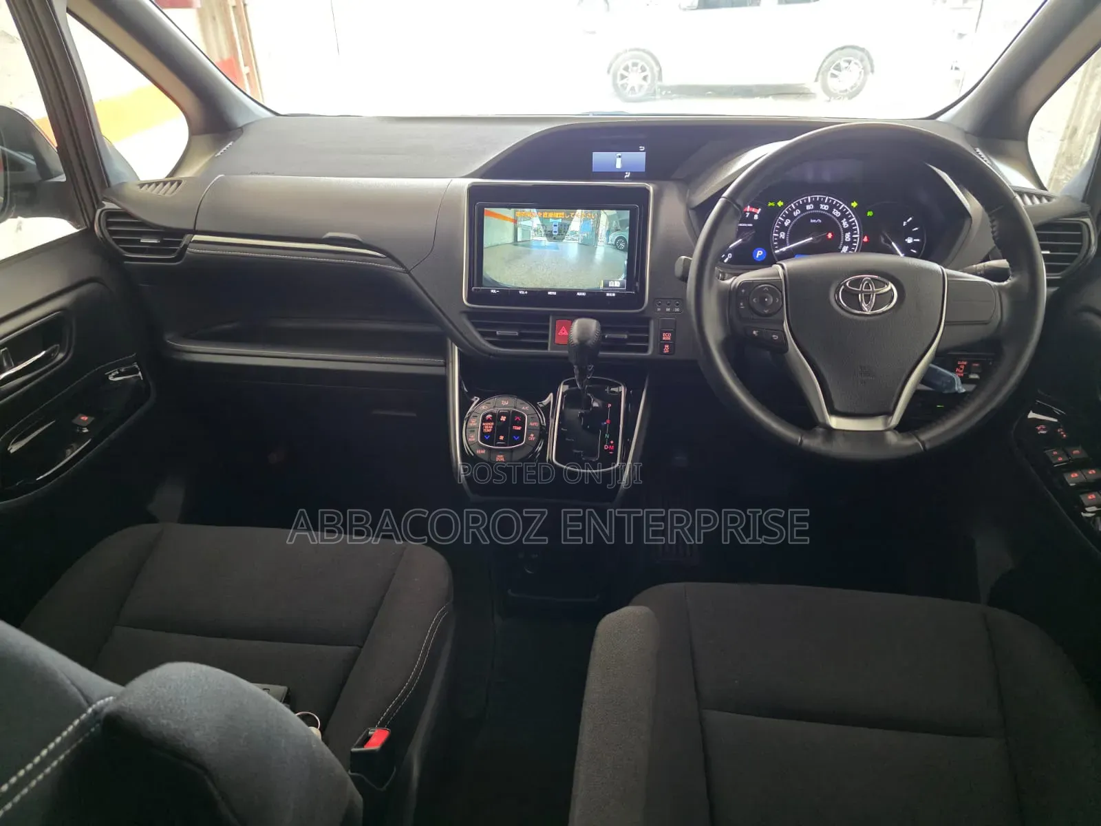 Toyota Esquire 2018 Black