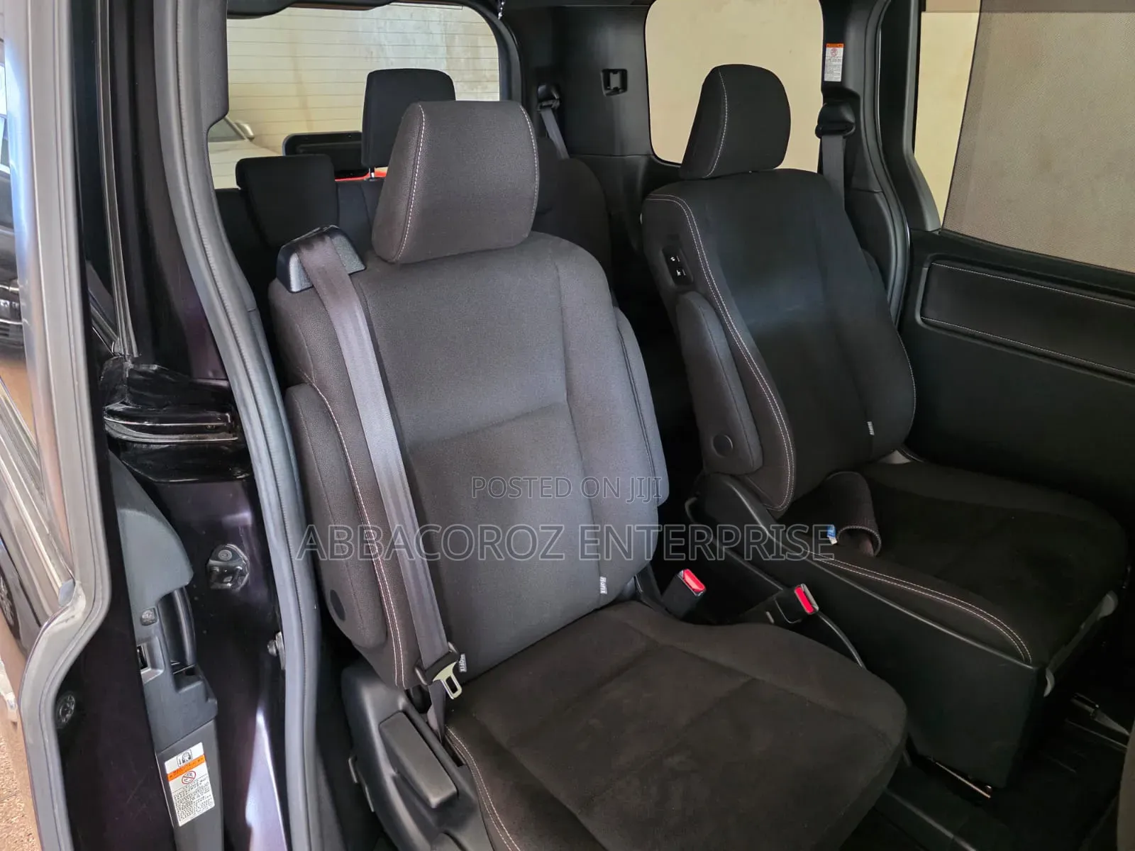 Toyota Esquire 2018 Black