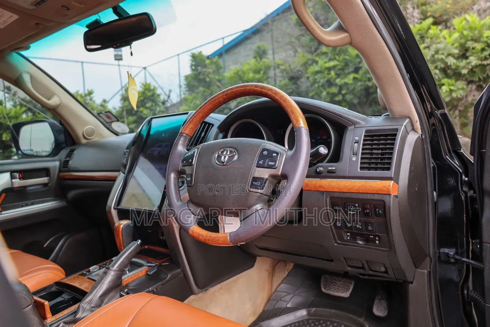 Toyota Land Cruiser 2010 Black