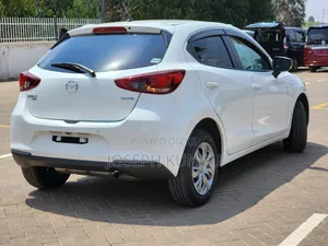 Mazda 2 2019 White