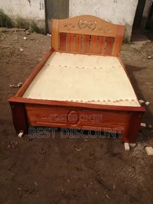 Mahogany Wood Bed