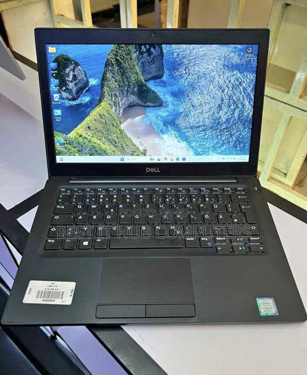 Laptop Dell Latitude 7390 8GB Intel Core i5 SSD 256GB