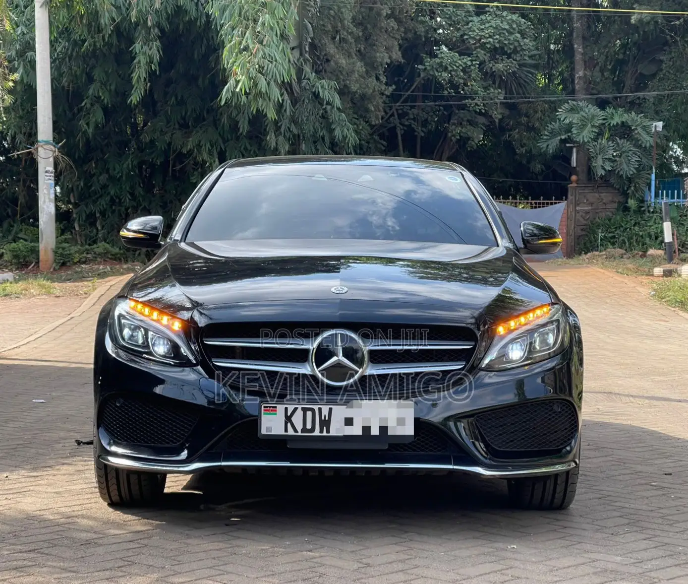 Mercedes-Benz C200 2018 Black