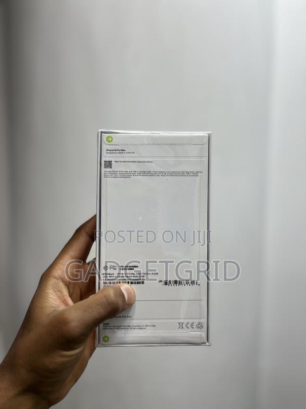 New Apple iPhone 16 Pro Max 512 GB Black - thumbnail 3