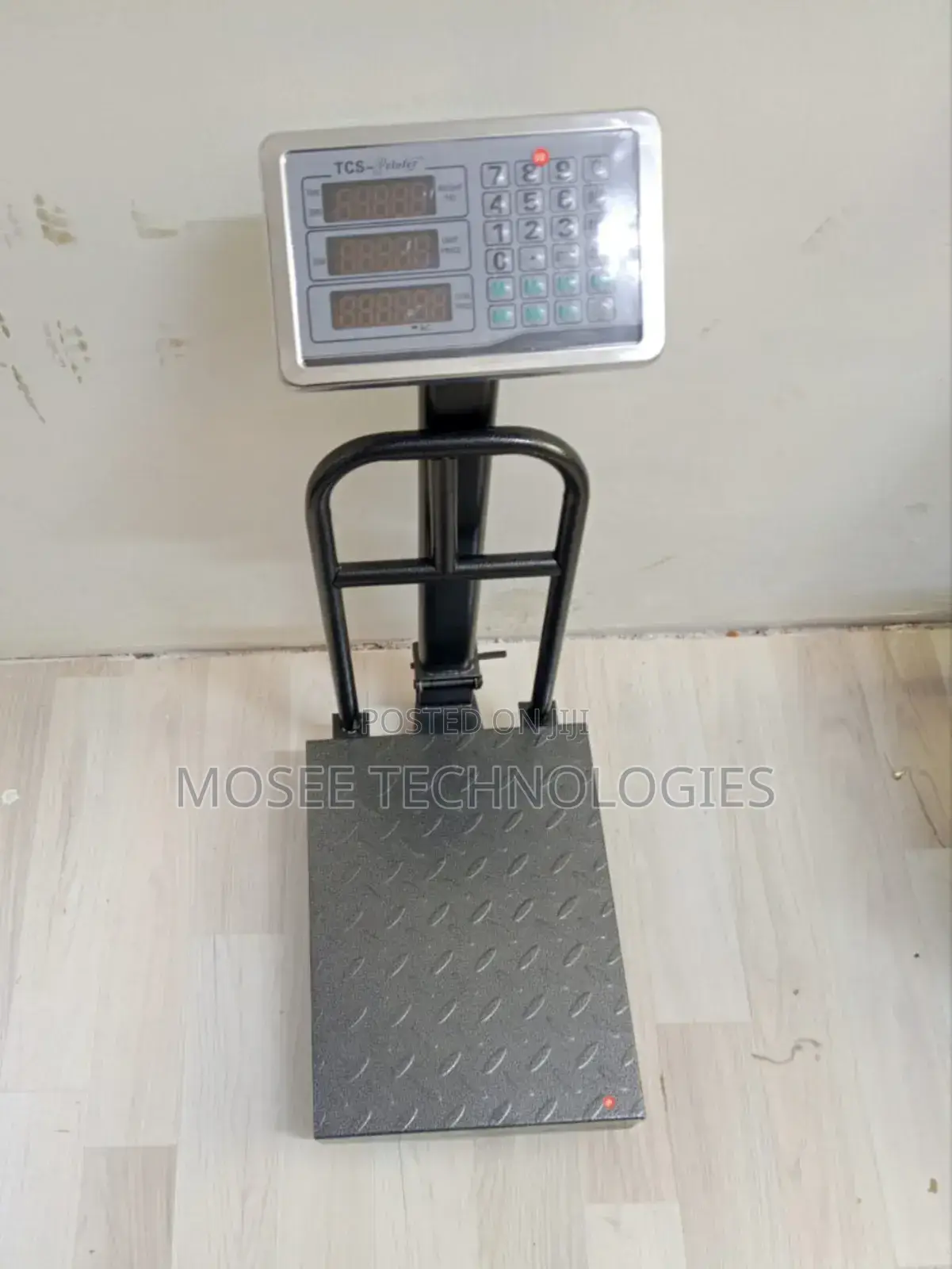 Heavy Duty Electronic Platform Scale for Retail and Warehouse Use