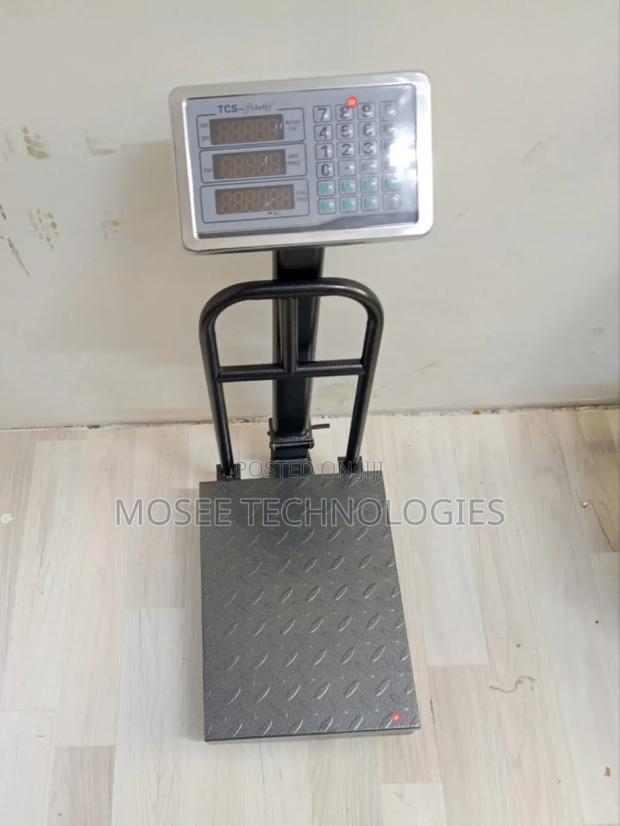 Heavy Duty Electronic Platform Scale for Retail and Warehouse Use - main view